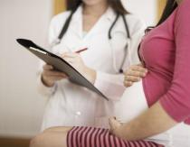Умеренное маловодие при беременности: причины и последствия, диагностика и лечение Причины маловодия у беременных